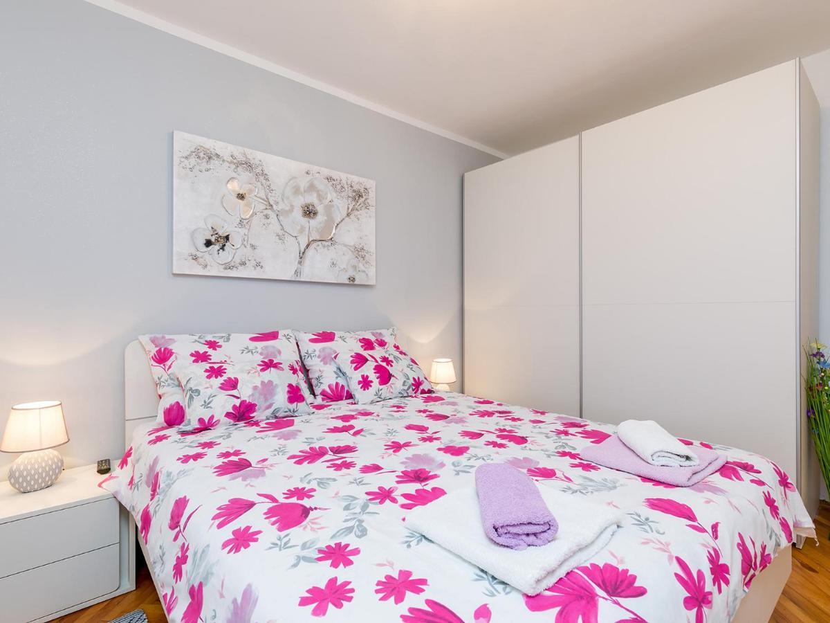Apartment Manuel Πόρετς Εξωτερικό φωτογραφία