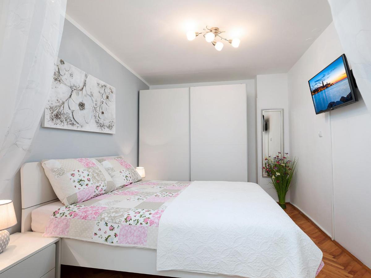 Apartment Manuel Πόρετς Εξωτερικό φωτογραφία